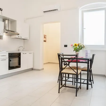Apartment San Nicola Trilocali Vgm Bari